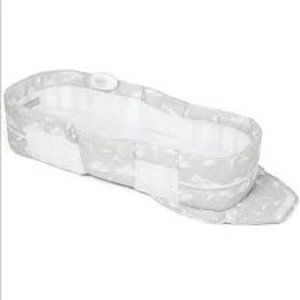 Cozy Gray Baby Bath Support